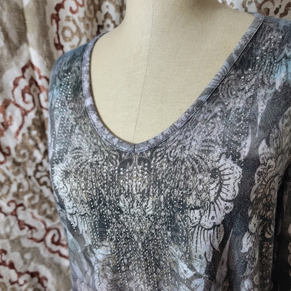 A.R.T.W. multi color studded long sleeve blouse - Picture 4 of 6